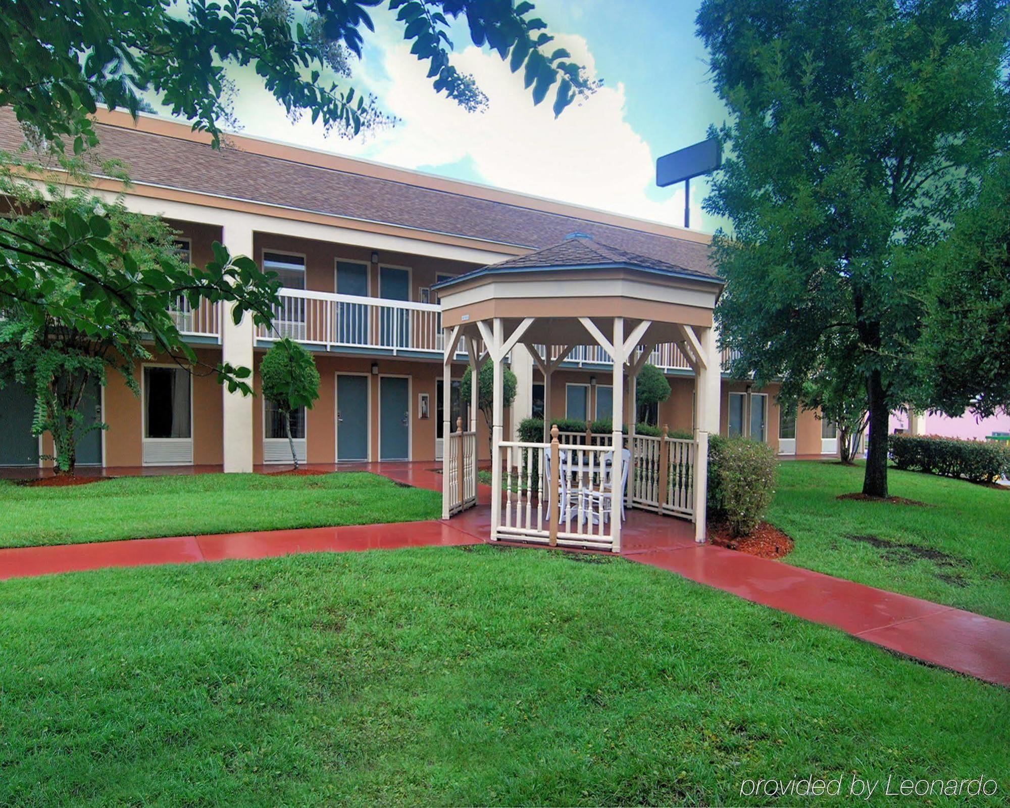Quality Inn Kingsland Luaran gambar